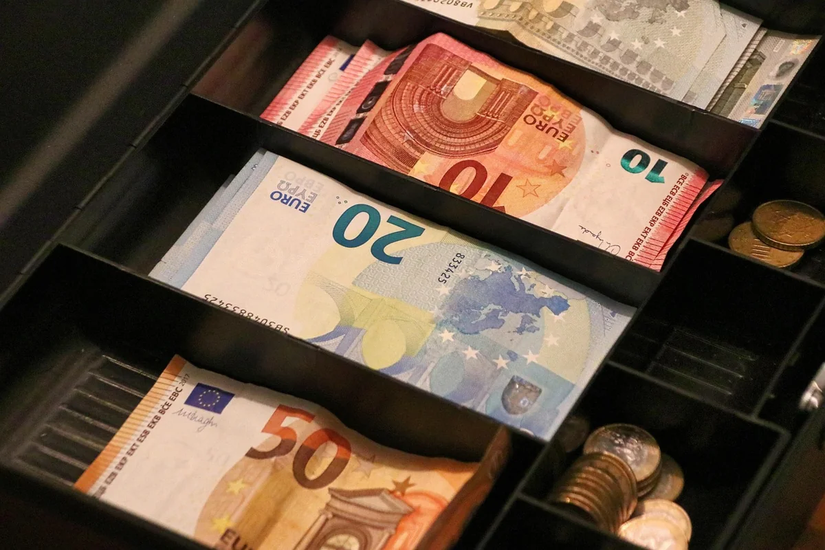 Western Union transfert d'argent : guide complet et tarifs 2026