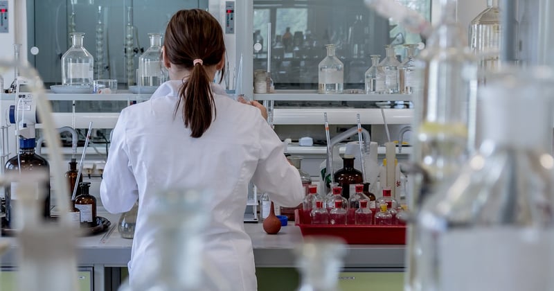 Signalétique hospitalière en région nantaise : le guide pratique pour s’orienter